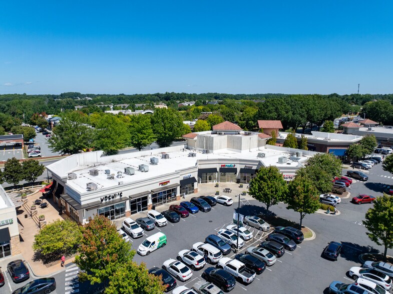 9810-9848 Gilead Rd, Huntersville, NC à louer - Aérien - Image 3 de 11