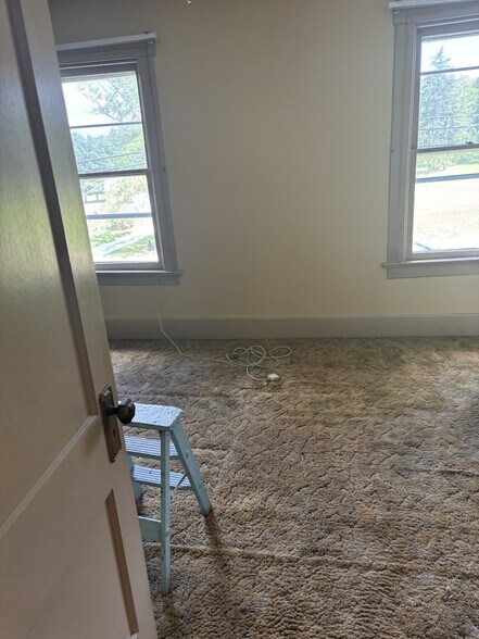 235 E Western Reserve Rd, Poland, OH à vendre - Photo du bâtiment - Image 3 de 20