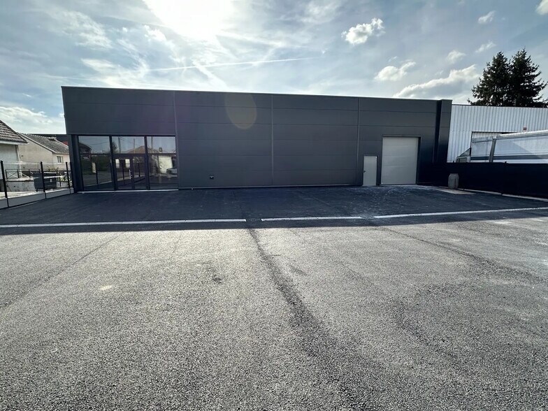 11 Rue De La Potière, Bétheny for sale - Building Photo - Image 1 of 8