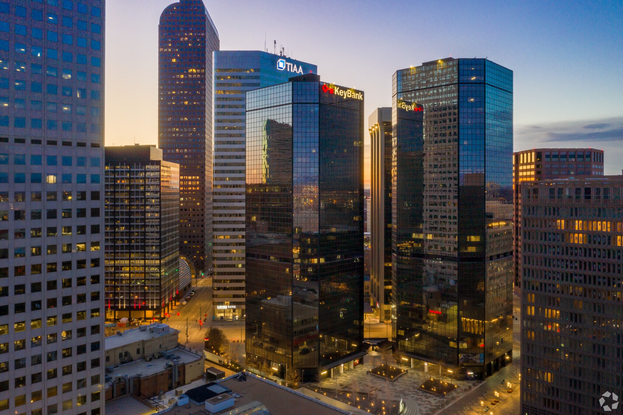 1675 Broadway, Denver, CO à louer Photo principale- Image 1 de 14