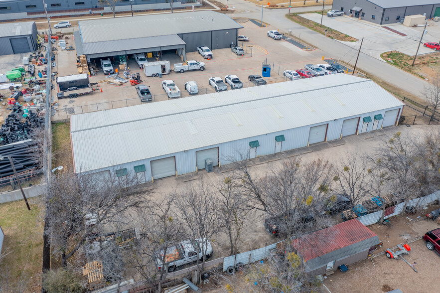 5012 Kaltenbrun Rd, Fort Worth, TX for lease - Building Photo - Image 3 of 5