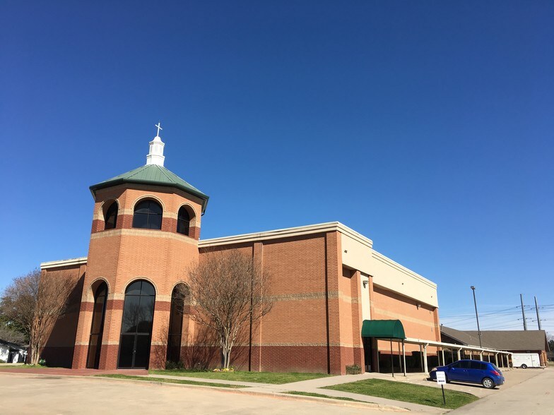 5220 Blair Oaks Dr, The Colony, TX à vendre - Photo du bâtiment - Image 1 de 3