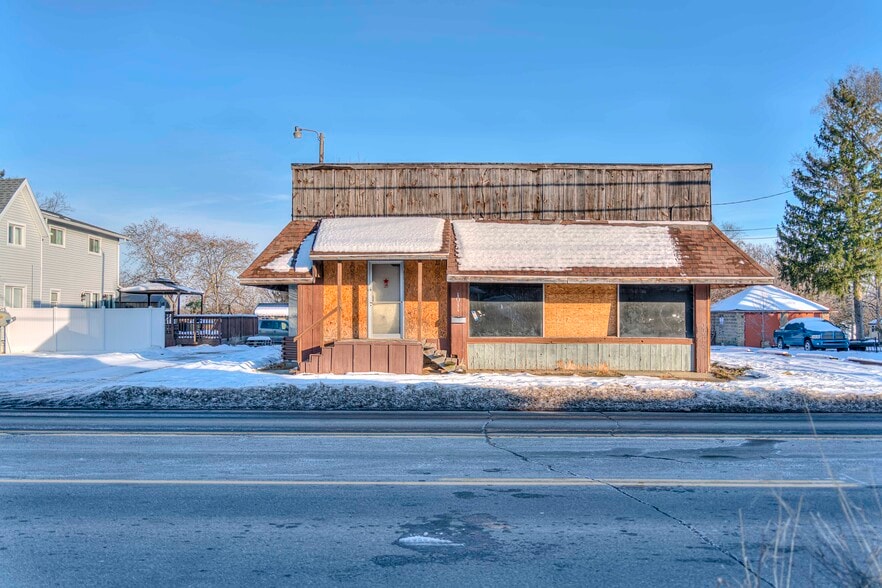 1011 Lansing Ave, Jackson, MI for sale - Building Photo - Image 2 of 13