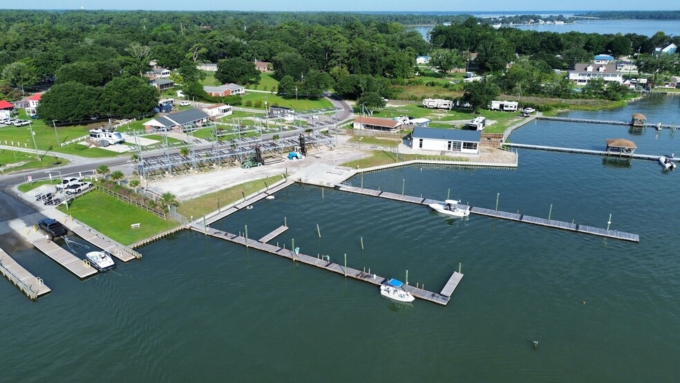 322 Fulcher Landing Rd loop, Sneads Ferry, NC for sale - Aerial - Image 3 of 6