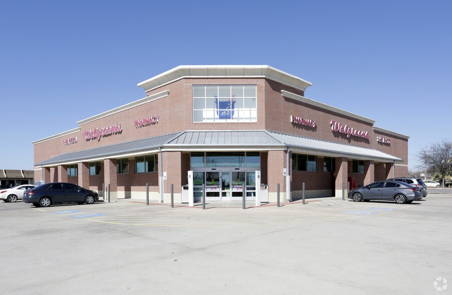 1103 W Round Grove Rd, Lewisville, TX for sale - Primary Photo - Image 1 of 1