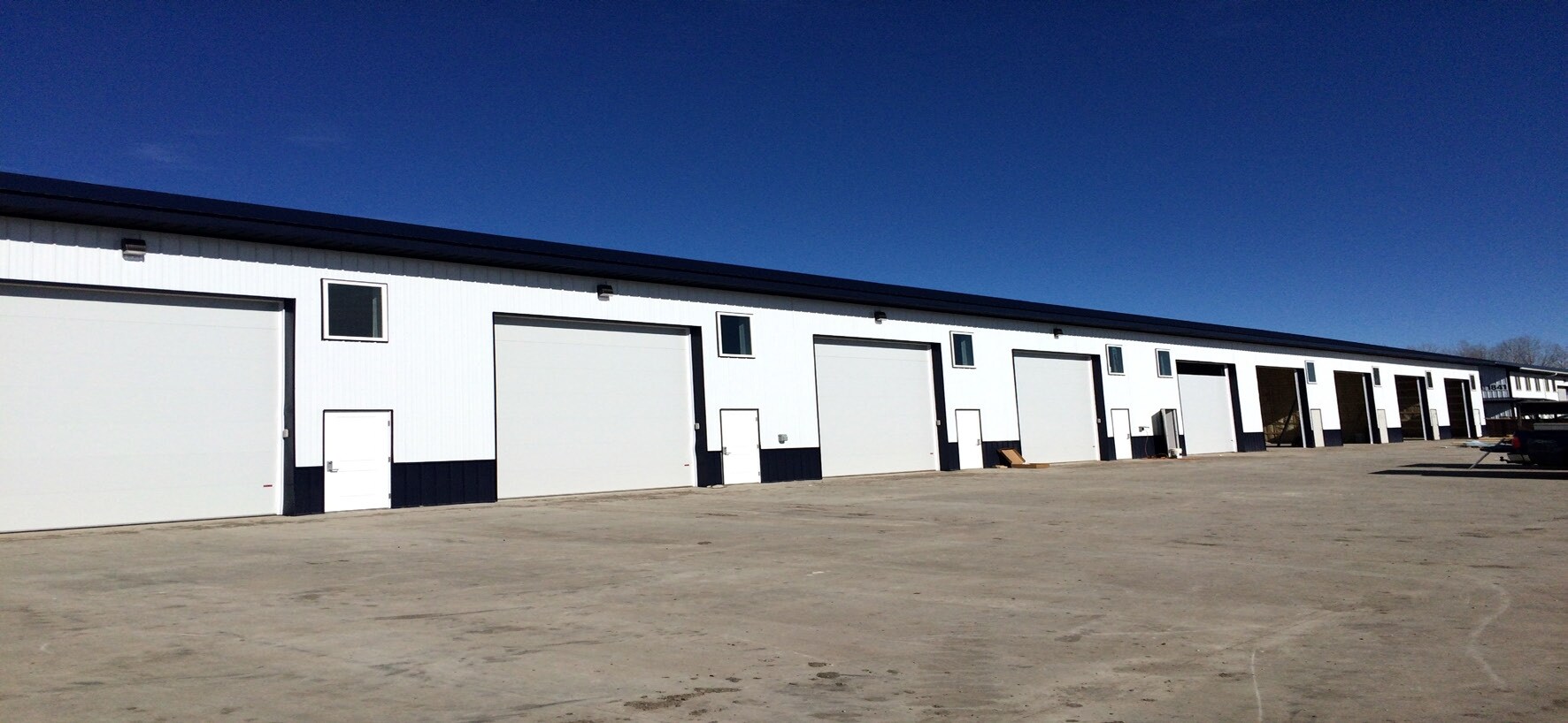 1809 43rd St N, Fargo, ND for lease Primary Photo- Image 1 of 8