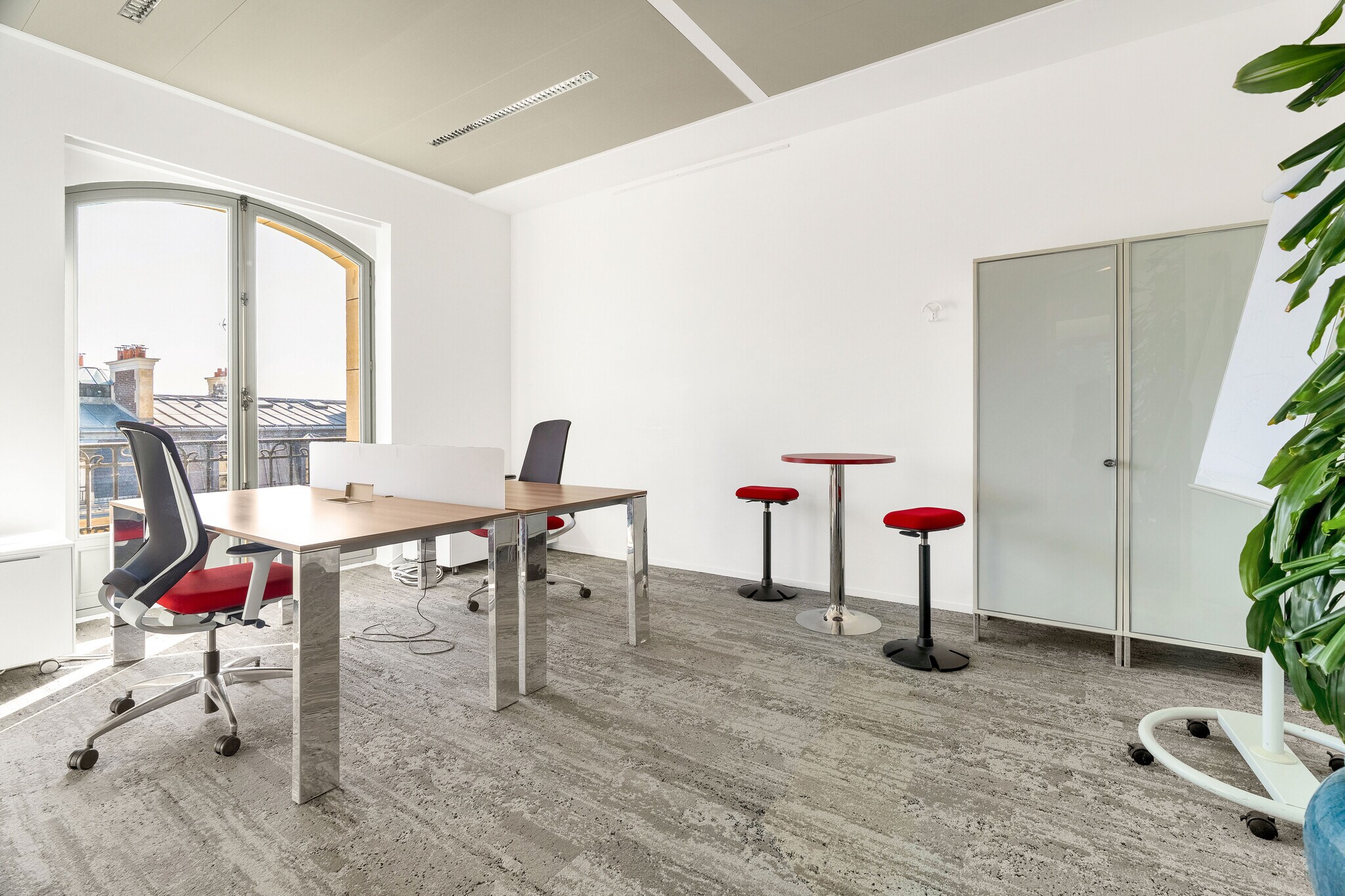 9 Rue De Presbourg, Paris for lease Interior Photo- Image 1 of 13