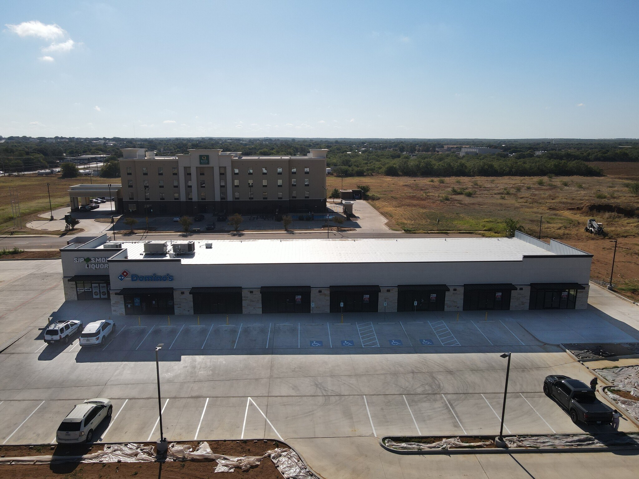 1702 Louise Ln, Pearsall, TX à louer Photo du bâtiment- Image 1 de 6