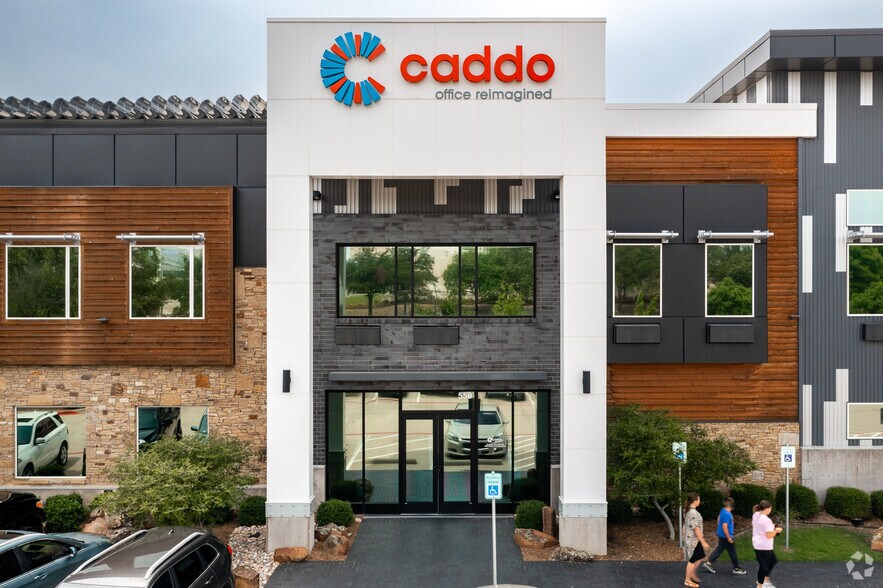 550 S Watters Dr, Allen, TX à louer - Photo du bâtiment - Image 3 de 25