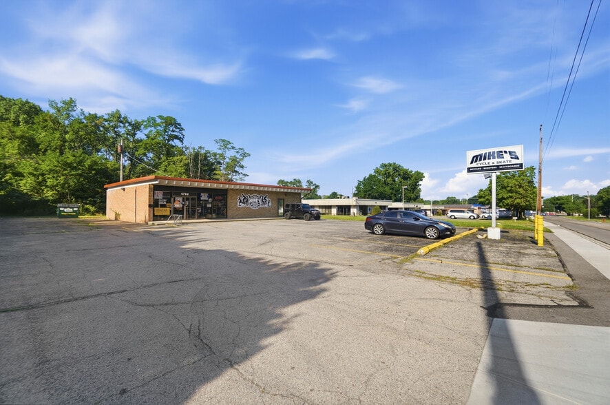4782 Fishburg Rd, Dayton, OH à vendre - Photo du bâtiment - Image 3 de 26