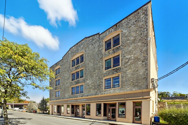 Plus de détails pour 47 S Water St, Peekskill, NY - Flex à vendre
