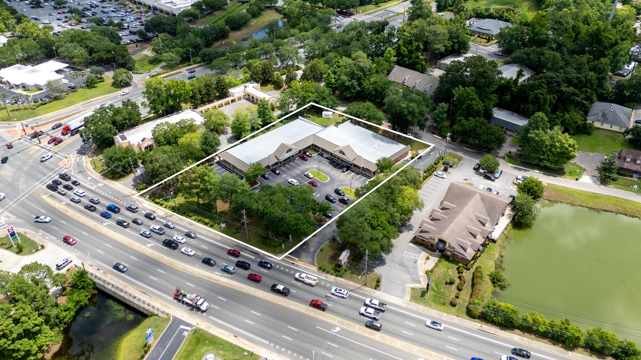1989 Capital Cir NE, Tallahassee, FL for sale Interior Photo- Image 1 of 4