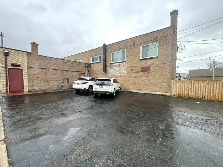 6957 W Archer Ave, Chicago, IL for sale - Building Photo - Image 3 of 3