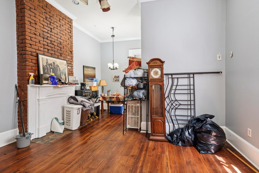 Garden District Hotel Redevelopment portfolio of 5 properties for sale on LoopNet.ca - Building Photo - Image 3 of 30