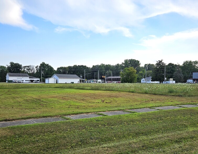 4500 N Michigan Ave, Saginaw, MI for sale - Building Photo - Image 3 of 11