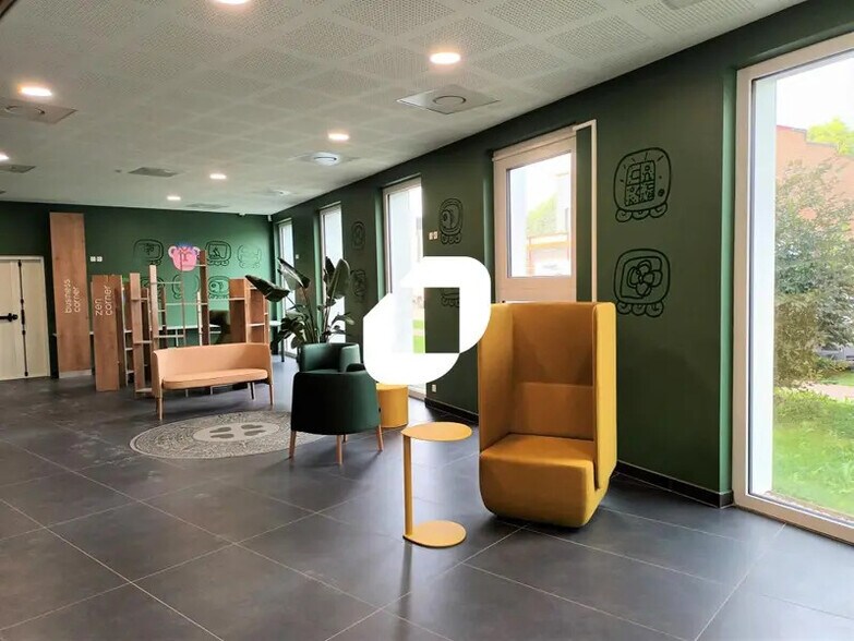 Bureau dans VILLENEUVE-D'ASCQ à louer - Hall d’entrée - Image 2 de 7