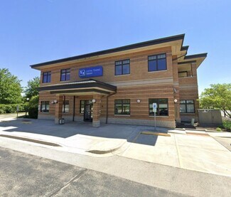 Plus de détails pour 4685 Winfield Rd, Warrenville, IL - Commerce de détail à vendre