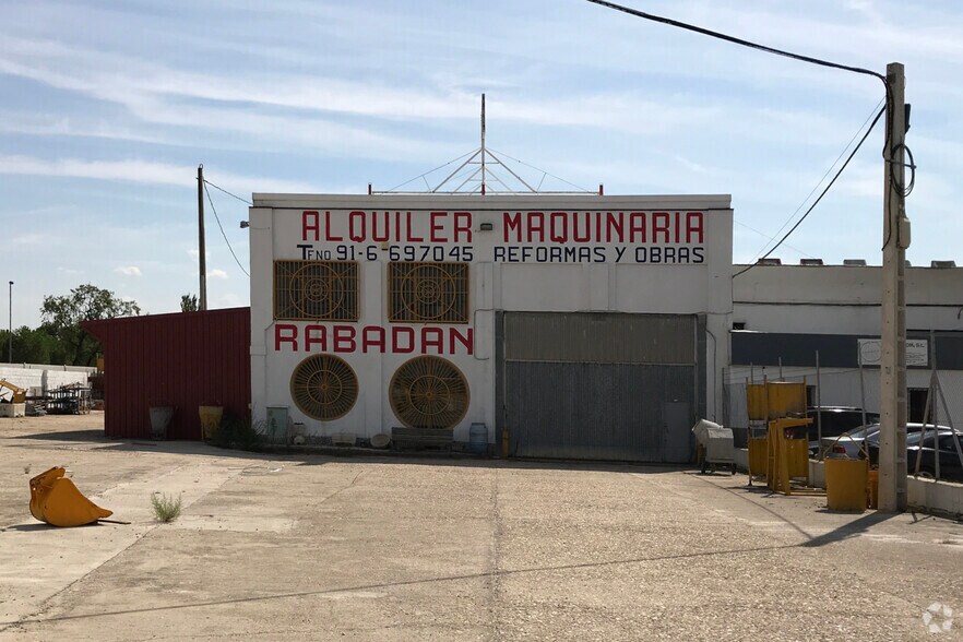 Industrial in Madrid, Madrid for sale - Building Photo - Image 2 of 8