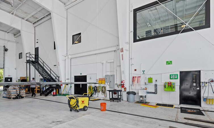 2000 Brett Rd, New Castle, DE à vendre - Photo du bâtiment - Image 3 de 6