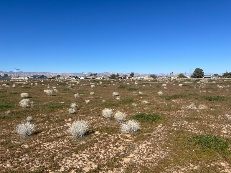 123456 Medio and Oleander, California City, CA à vendre - Photo du bâtiment - Image 2 de 5