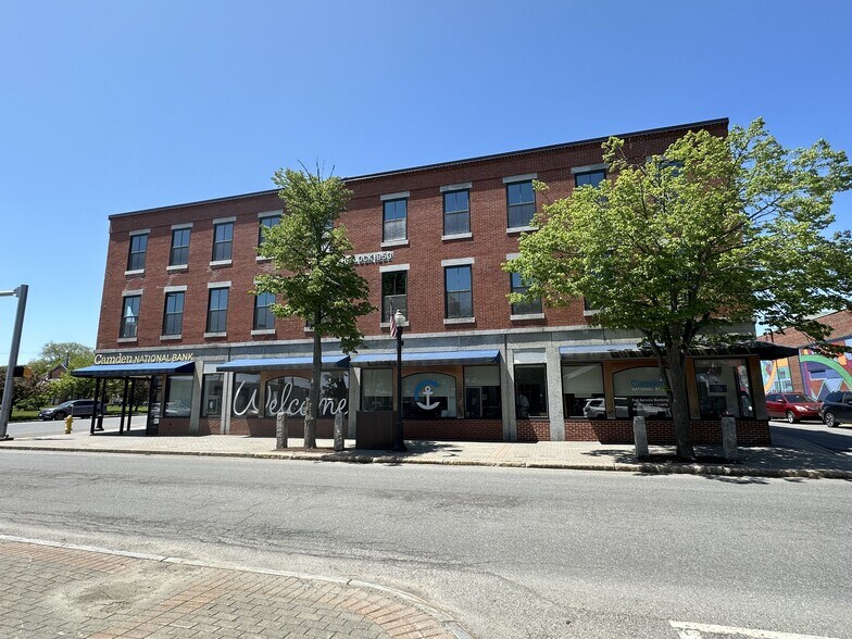 300 Main St, Rockland, ME à vendre - Photo du bâtiment - Image 2 de 12