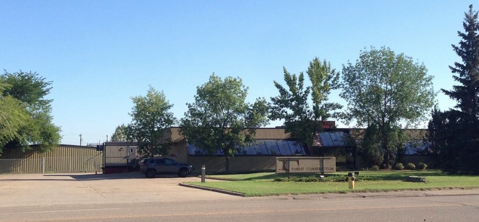 4010 76th Ave NW, Edmonton, AB for sale - Primary Photo - Image 1 of 2