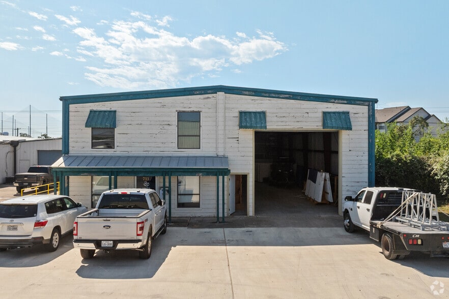 2900-2908 Finfeather Rd, Bryan, TX à vendre - Photo du bâtiment - Image 3 de 21