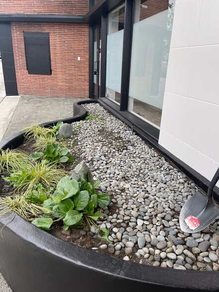 10027 Main St, Bothell, WA for lease - Building Photo - Image 3 of 4