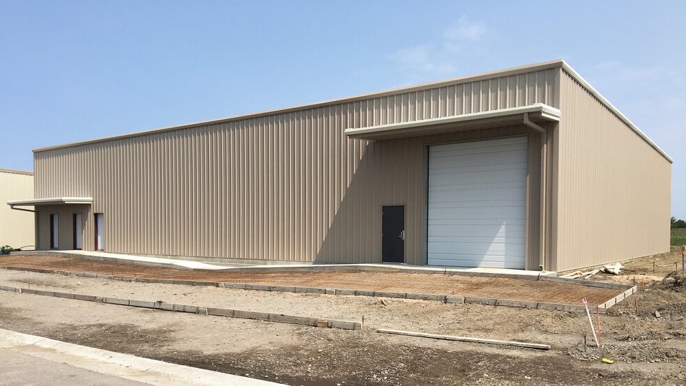 812 Venture, Kechi, KS for lease - Building Photo - Image 1 of 3