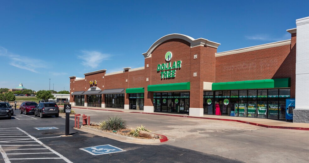 2121-2229 NW 138th St, Oklahoma City, OK à louer - Photo du bâtiment - Image 3 de 8