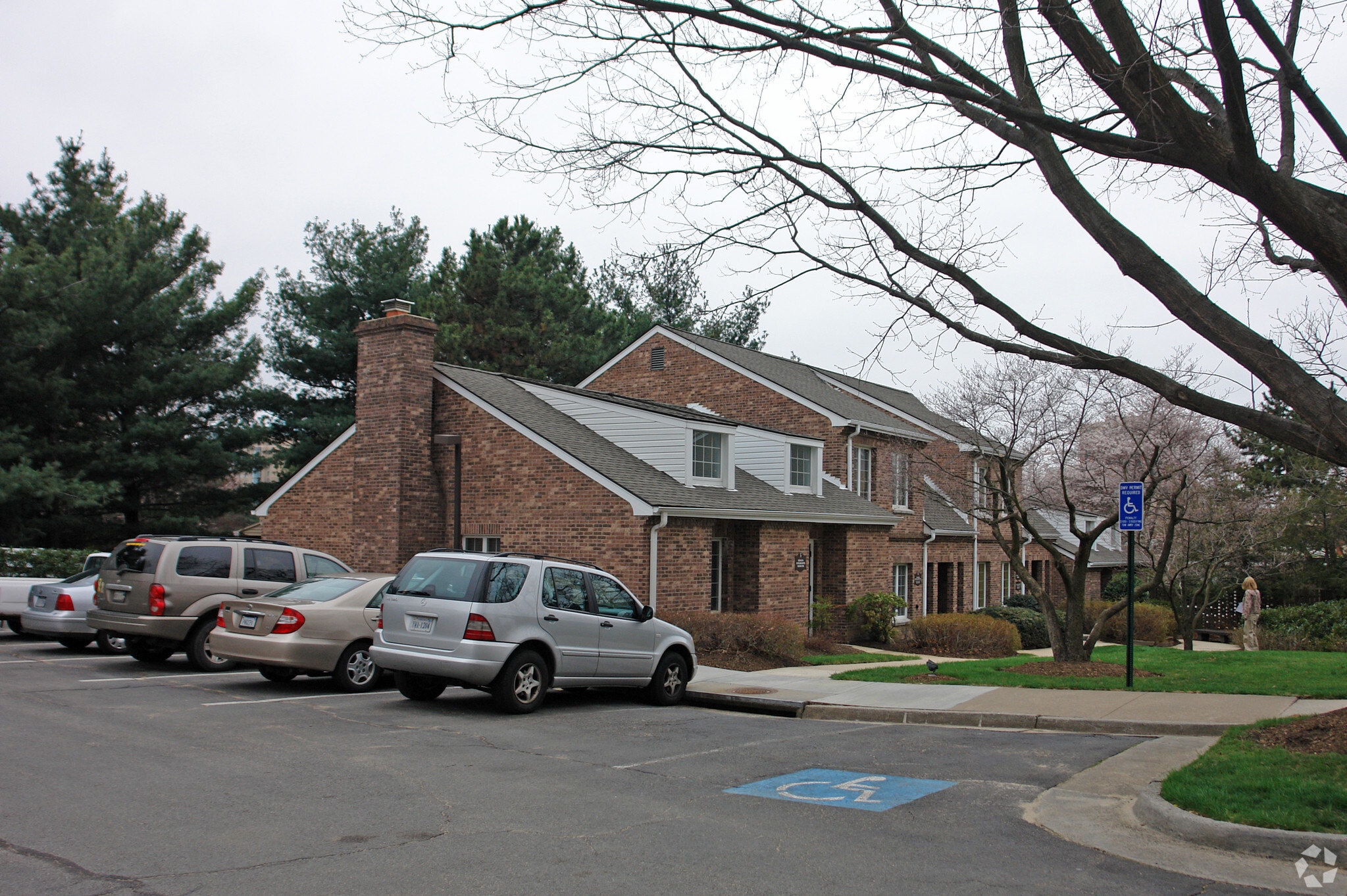 11731-11737 Bowman Green Dr, Reston, VA for lease Primary Photo- Image 1 of 5