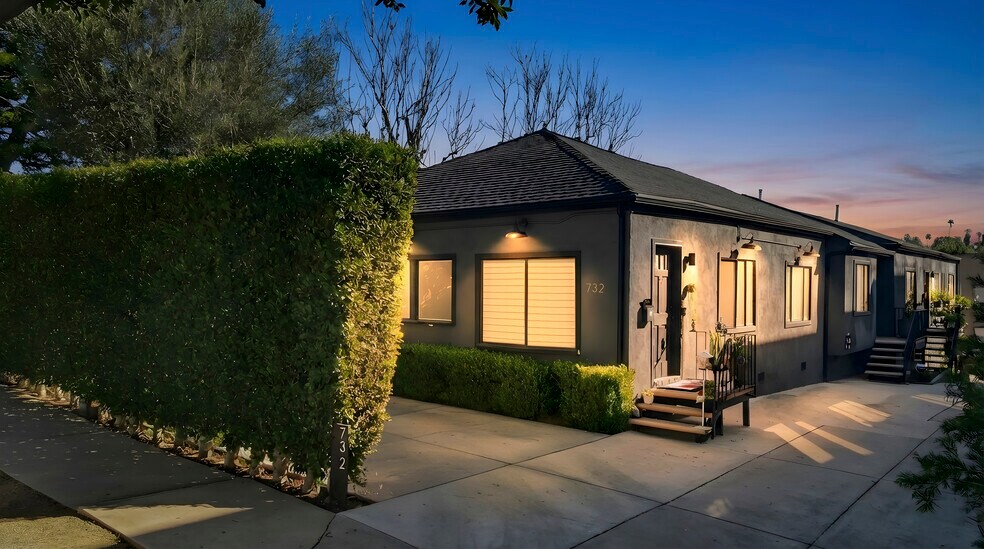 732 Robinson St, Los Angeles, CA à vendre - Photo du bâtiment - Image 2 de 17
