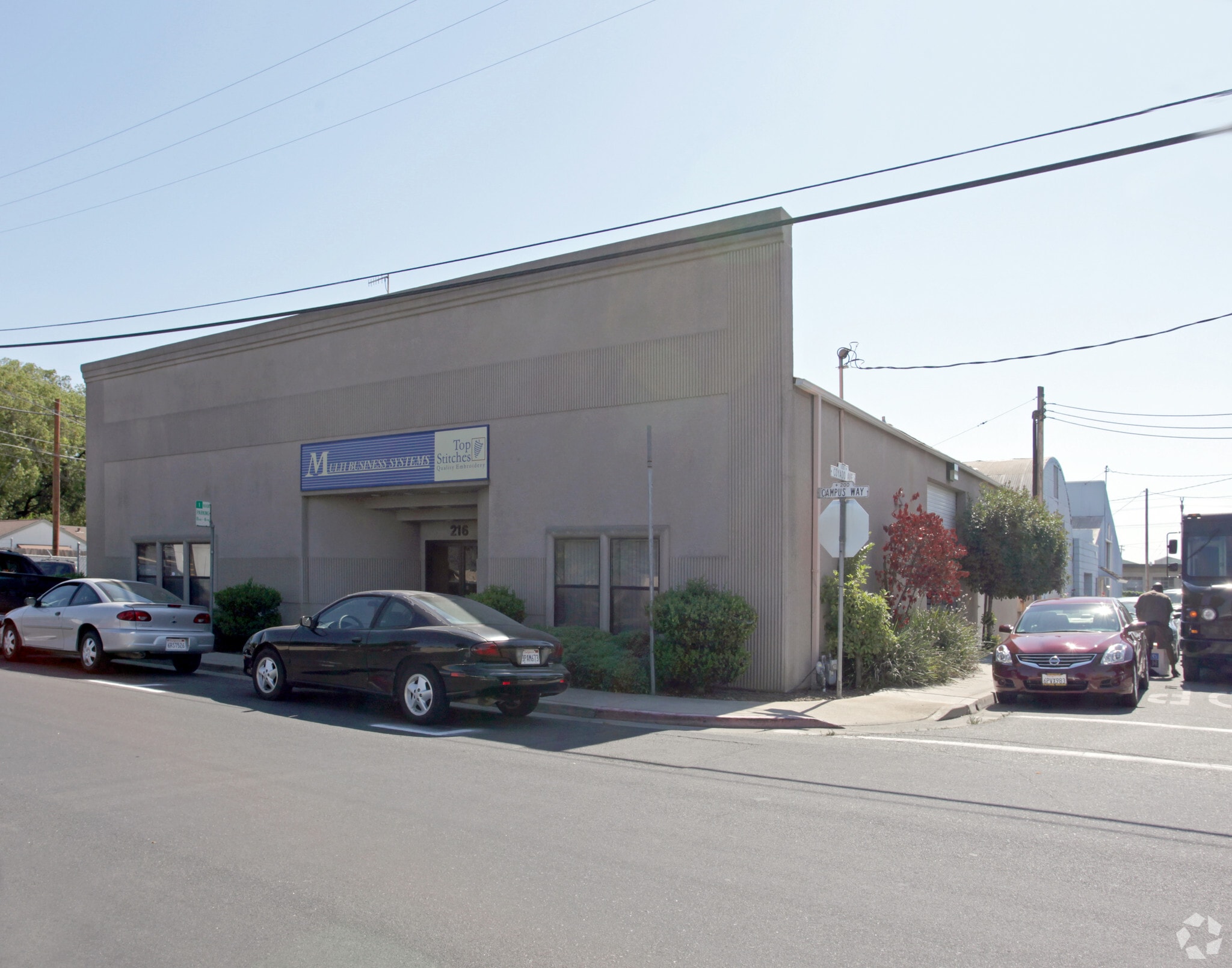 216 Campus Way, Modesto, CA for lease Primary Photo- Image 1 of 3