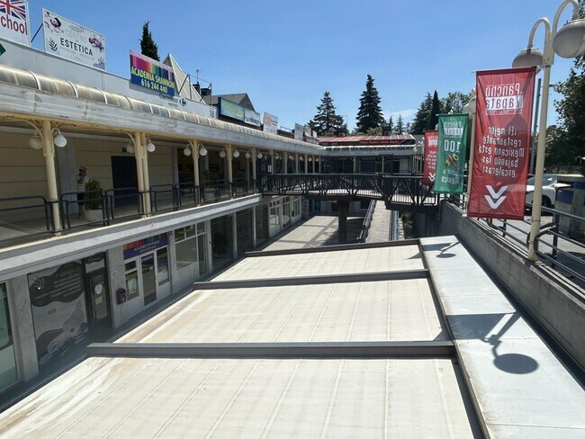 More details for Calle Jesusa Lara, Torrelodones - Retail for Lease