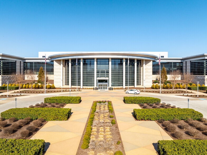 22001 Loudoun County Pky, Ashburn, VA for lease - Building Photo - Image 1 of 25