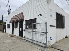 3018 Carmel St, Los Angeles, CA for lease Interior Photo- Image 1 of 5