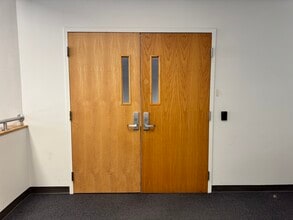 205 N Main St, Bloomington, IL for lease Interior Photo- Image 1 of 7