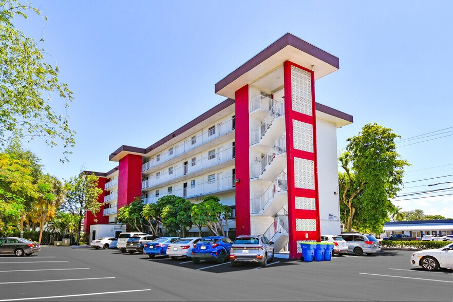 2520 N Andrews Ave, Wilton Manors, FL à vendre - Photo du bâtiment - Image 1 de 16
