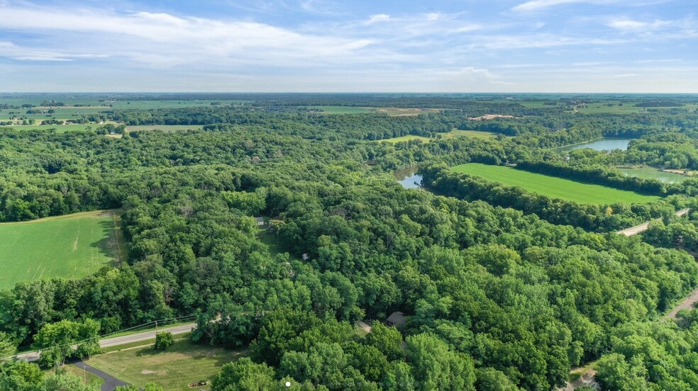 2465 Bowen Rd, Sheridan, IL for sale - Building Photo - Image 2 of 20