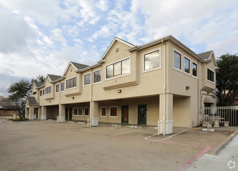 5421 Alpha Rd, Dallas, TX à louer - Photo du bâtiment - Image 3 de 12