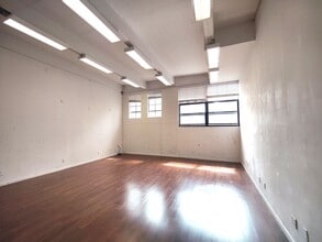 226 E 54th St, New York, NY for sale Interior Photo- Image 2 of 8
