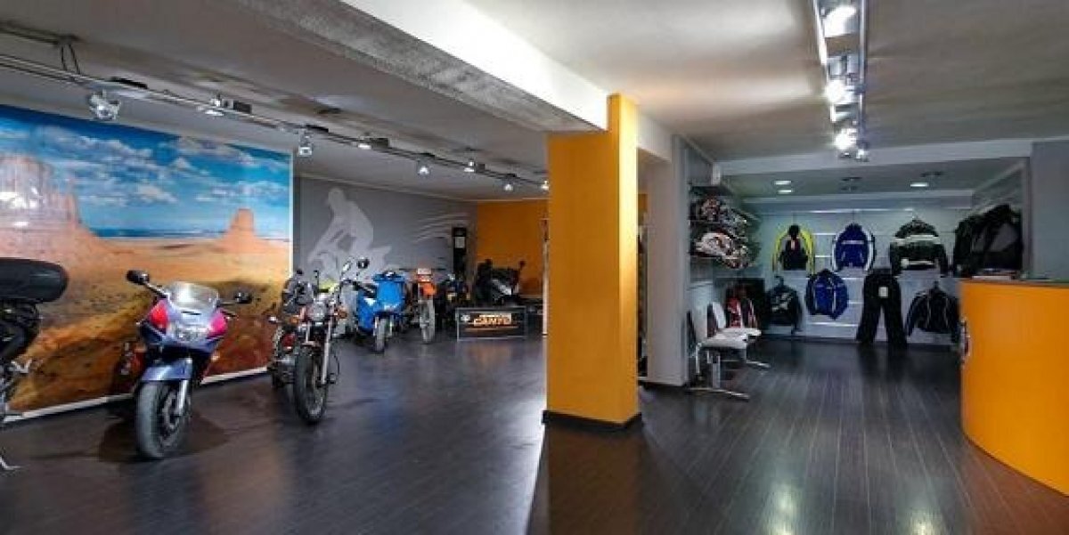 Retail in Tortosa, Tarragona for lease Primary Photo- Image 1 of 2