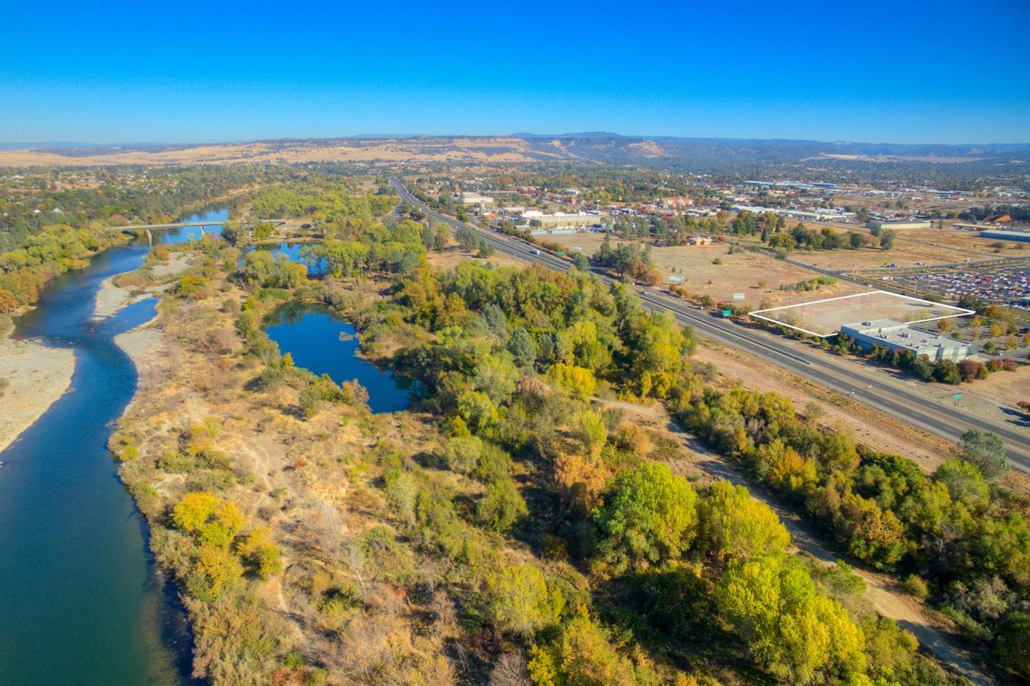 0 Feather River, Oroville, CA à vendre Photo du bâtiment- Image 1 de 1