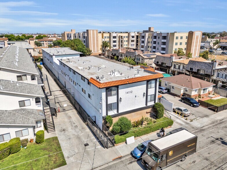 14110 Yukon Ave, Hawthorne, CA à vendre - Photo du bâtiment - Image 3 de 28