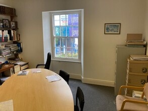 16 River St, Truro à louer Photo intérieure- Image 2 de 3