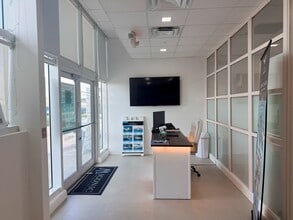 300 Alton Rd, Miami Beach, FL à louer Photo intérieure- Image 2 de 5