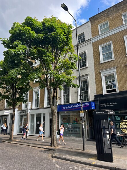 135 Notting Hill Gate, Londres à louer - Photo du bâtiment - Image 1 de 2