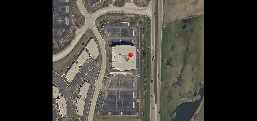 1710 N Randall Rd, Elgin, IL à louer - Photo du bâtiment - Image 3 de 9