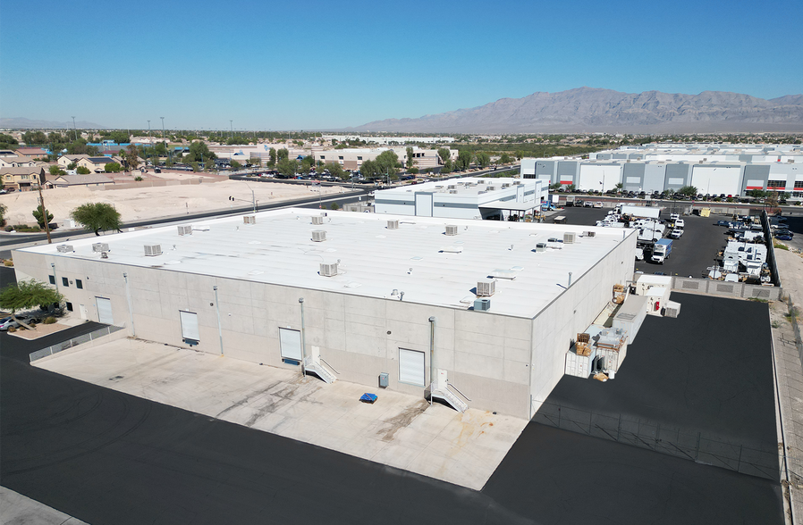 3908 N 5th St, North Las Vegas, NV à louer - Photo du bâtiment - Image 3 de 3