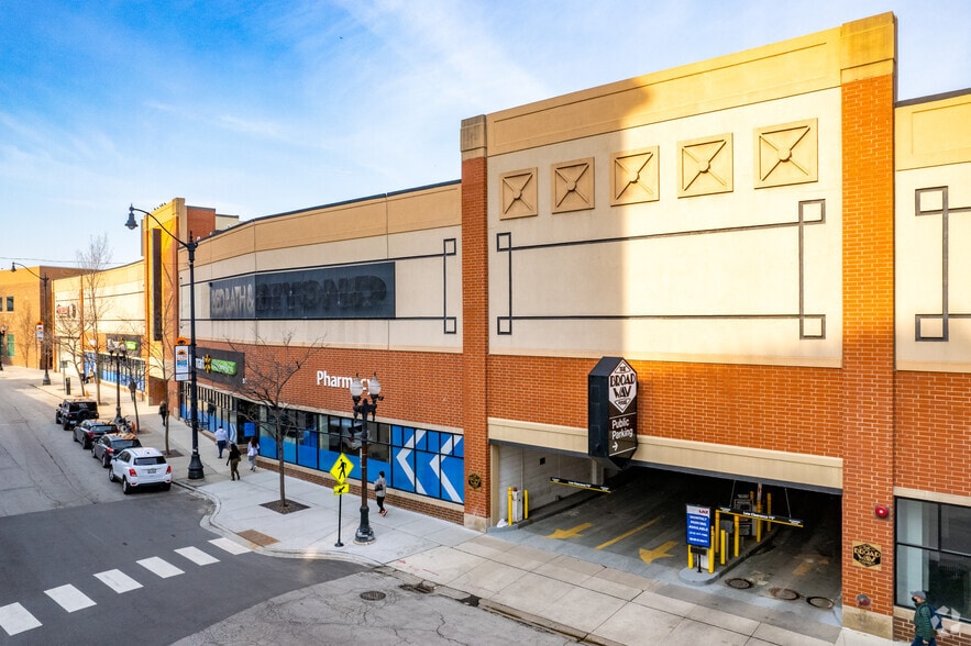 2830-2868 N Broadway St, Chicago, IL for lease - Building Photo - Image 3 of 8